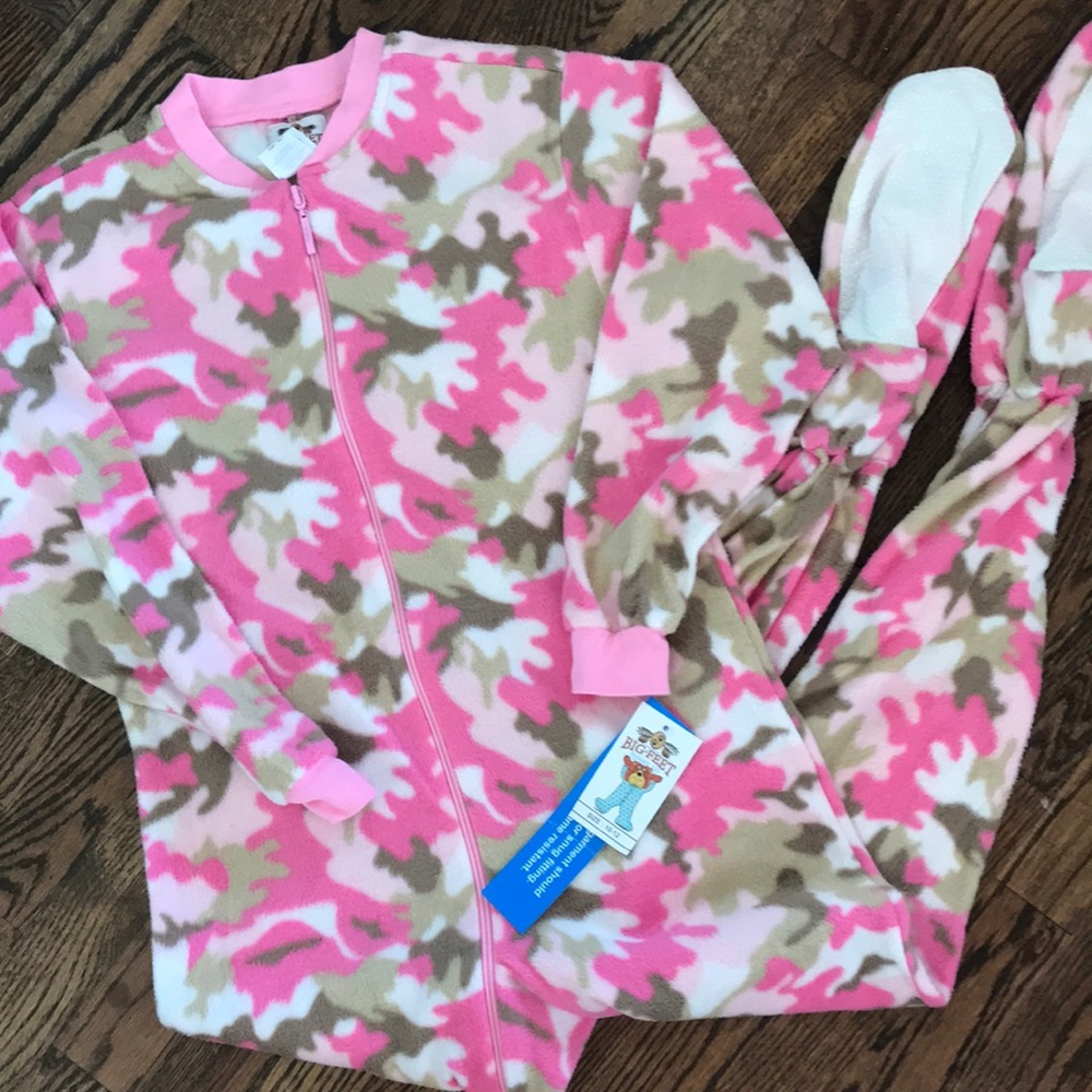 Big Feet Pajama Co Pink Camo